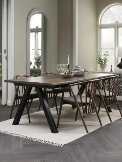 SANDBY + LYKSBORGMesa SANDBY L210 roble oscuro + 4 LYKSBORG roble oscuro