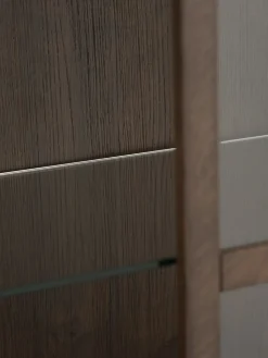 VESTERBYVitrina VESTERBY alta 2 puertas roble oscuro